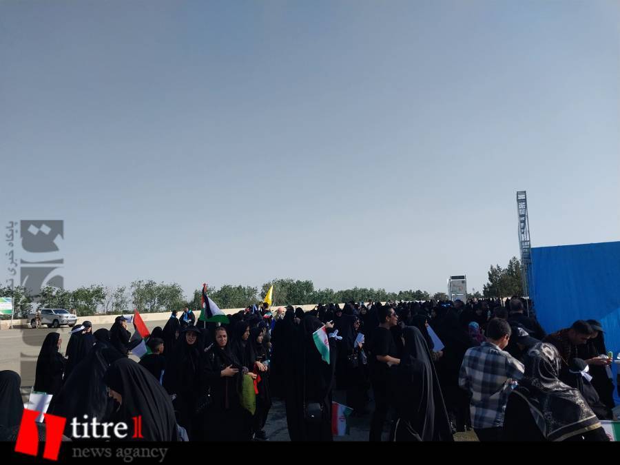 اجتماع بزرگ دختران انقلاب در ورزشگاه آزادی